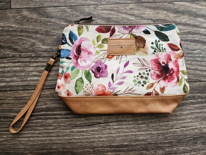 Twice Sheared Sheep Project Bag | Knitting and Crochet Project Holder with Outer Zipper | Medium Size yarn destash