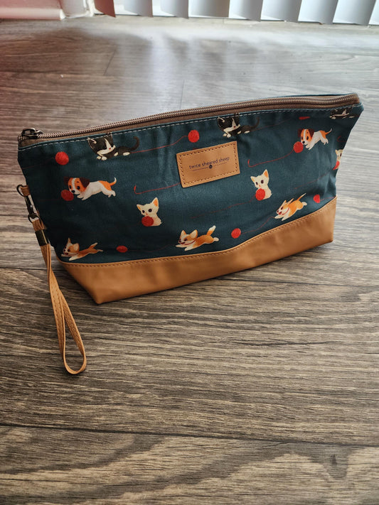 Twice Sheared Sheep Project Bag | Knitting and Crochet Project Holder with Outer Zipper | Medium Size | Cat and Dog