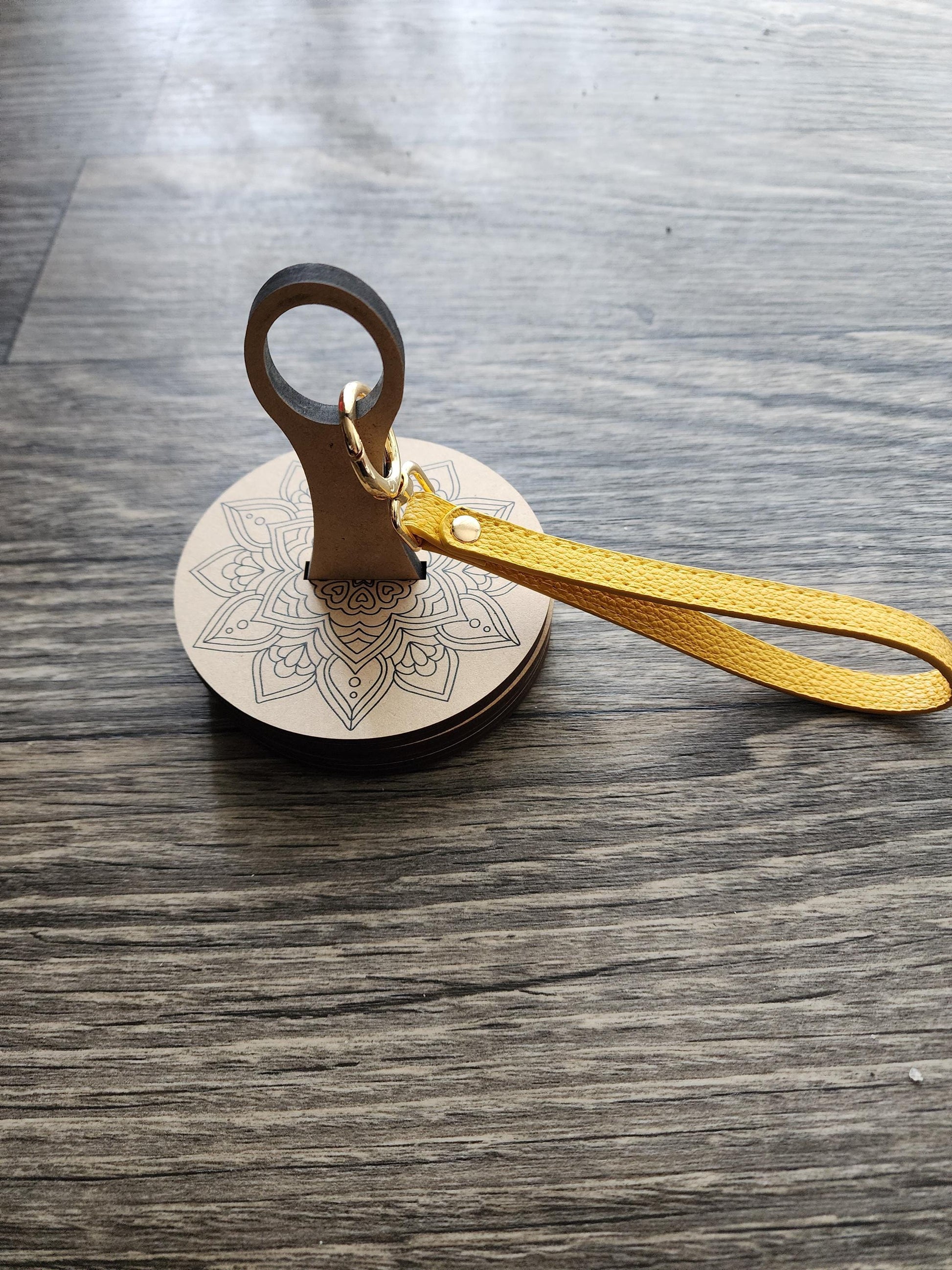 1 Portable Yarn Holder with Wristlet Capability and Table Top Swivel Bottom Carousel (wristlet sold separately)