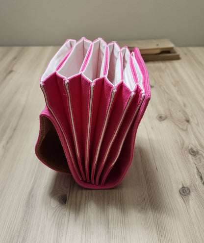 Plystre Needle Cable Case Holder