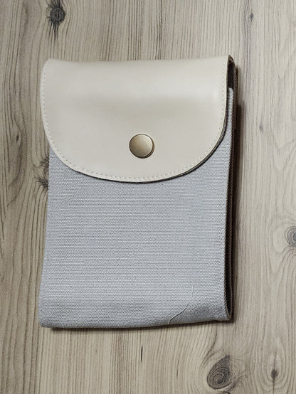 Plystre Needle Cable Case Holder