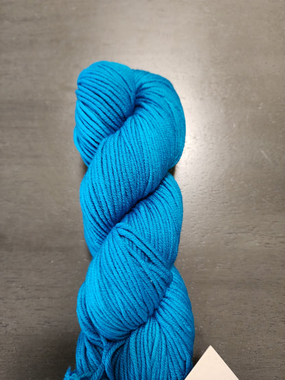 Urth Yarns- Worsted 16