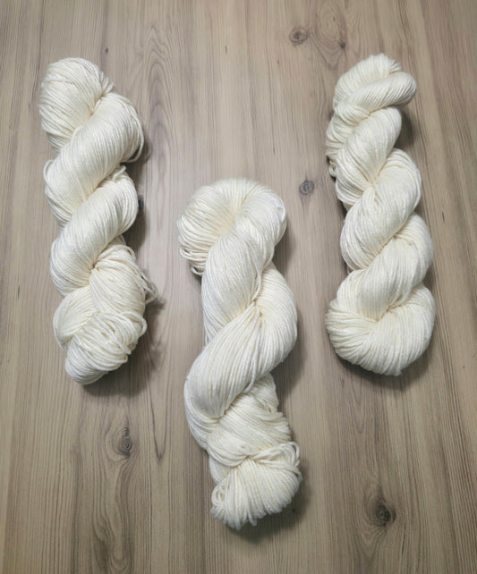 Wool2Dye4 Cash DK MCN