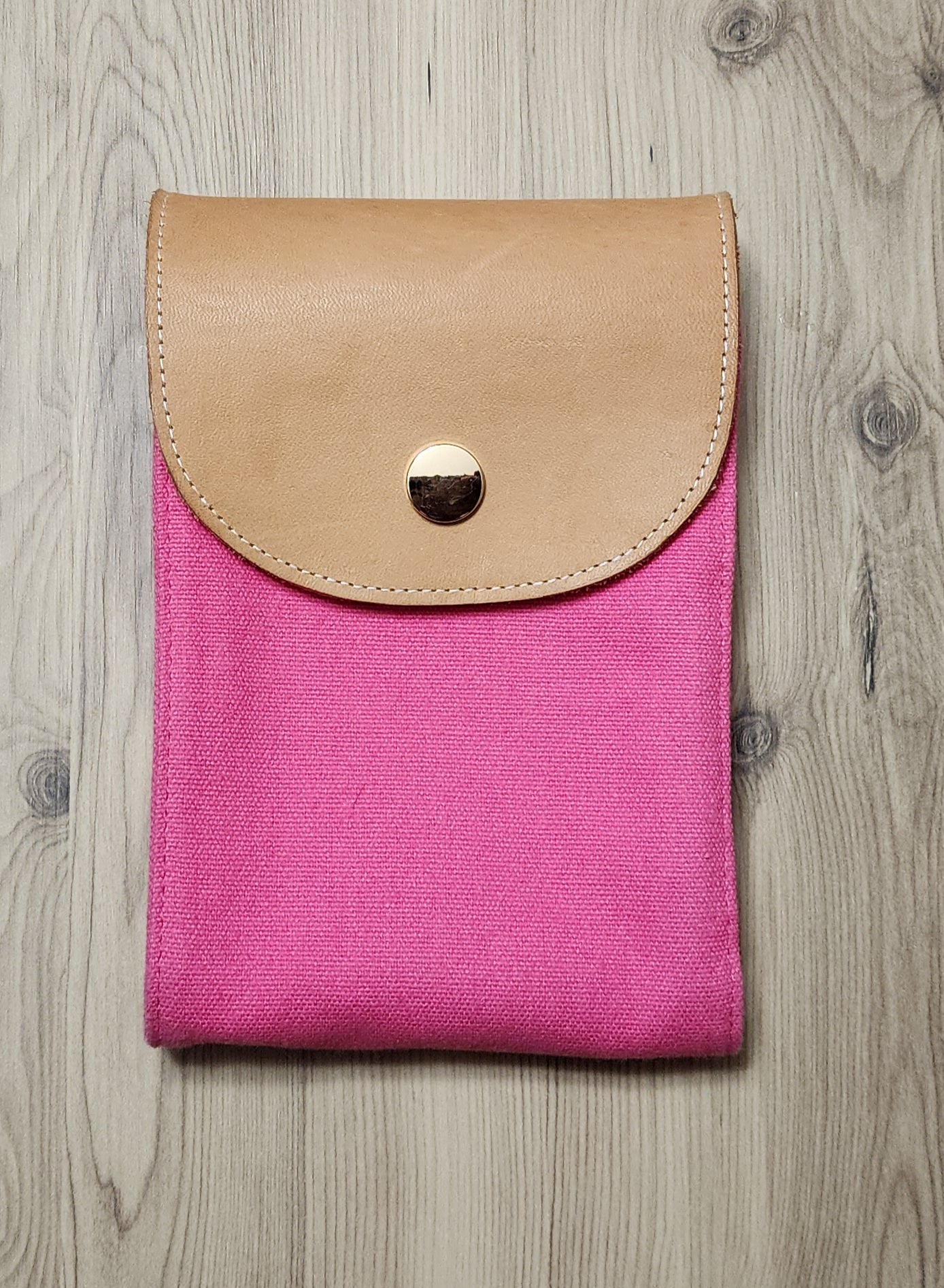 Plystre Needle Cable Case Holder